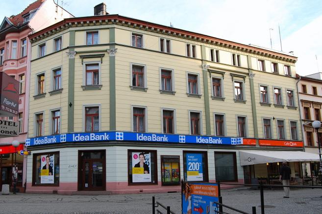 3110929-idea-bank-657-438